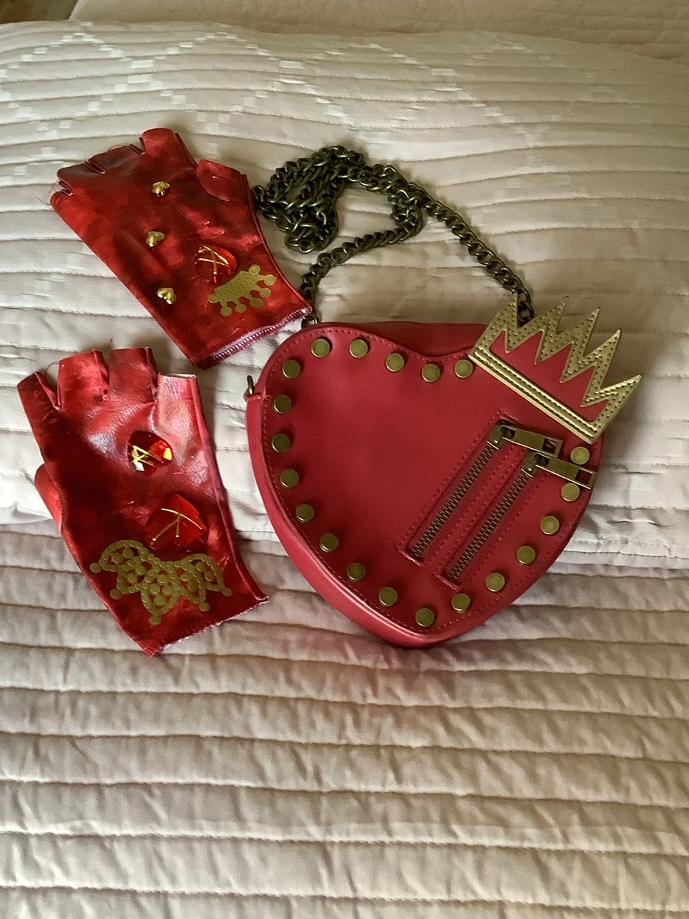 Disney Red Heart Crossbody and gloves with Gold Crown and Studs